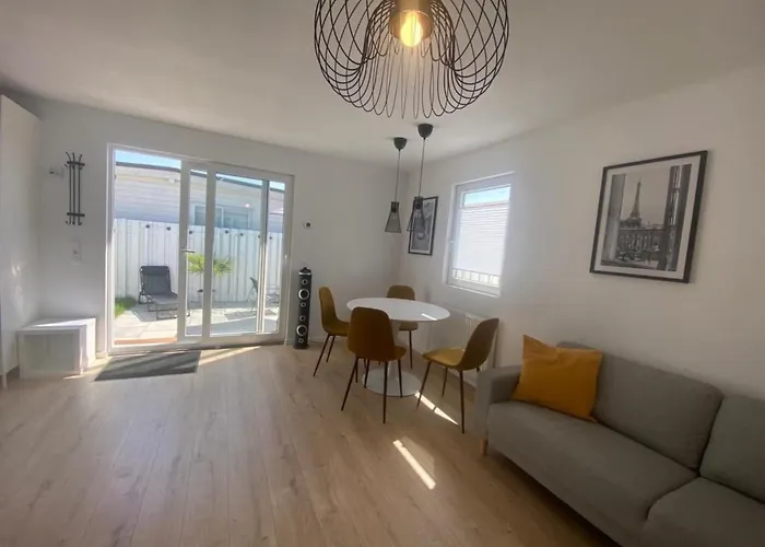 Sonnenschein By Interhome Holiday home Wervershoof