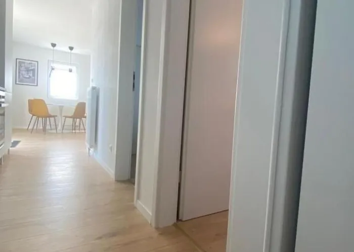 בית נופש Sonnenschein By Interhome *